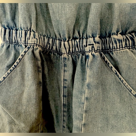 American Eagle Denim Romper. Size Small. - Picture 3 of 6